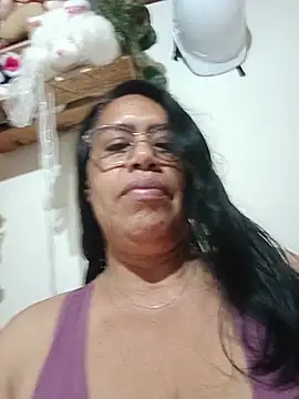 Snapshot of Emilif_ chatting on 07-24-26, 03:04 Emilif online show from 07-24-26, 03:04