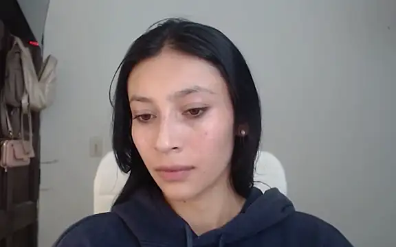 Snapshot of Salomesweet02 chatting on 07-22-26, 04:10 Salomesweet02 online show from 07-22-26, 04:10