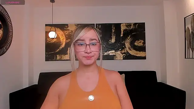 Snapshot of NovaSinclairX chatting on 07-22-26, 11:24 NovaSinclairX online show from 07-22-26, 11:24