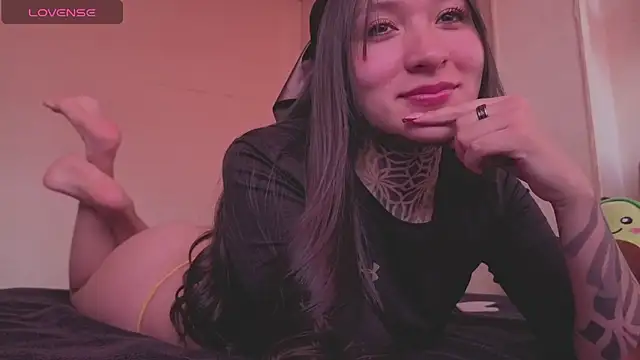 isasaenz  online show from 07-27-26, 07:43