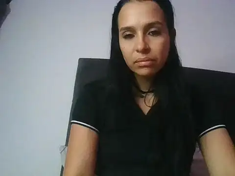 Snapshot of franshesca_000 chatting on 06-25-26, 01:49 franshesca 000 online show from 06-25-26, 01:49