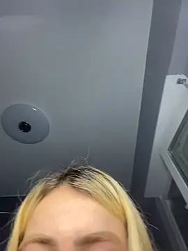 sabriloirinha online show from 06-15-26, 10:23