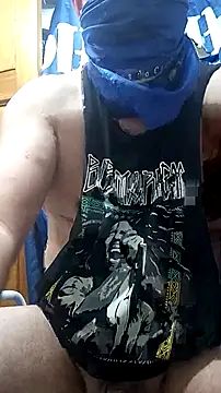 Snapshot of Pauloluna chatting on 06-17-26, 10:43 Pauloluna online show from 06-17-26, 10:43