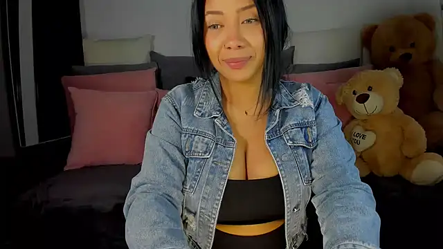 NicolePasqualott online show from 01-14-25, 08:15