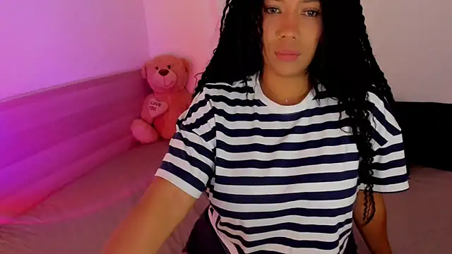 NicolePasqualott online show from 11-18-25, 07:29