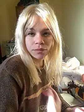 Snapshot of lolitacoreee chatting on 06-14-26, 12:40 lolitacoreee online show from 06-14-26, 12:40