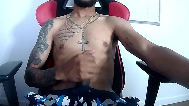 Snapshot of itssofuckingbig chatting on 07-16-26, 03:23 itssofuckingbig online show from 07-16-26, 03:23