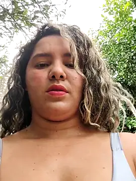 Snapshot of Alice_fulldirty chatting on 06-15-26, 09:17 Alice fulldirty online show from 06-15-26, 09:17