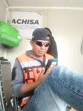 Snapshot of Hdheueiieirjr chatting on 06-18-26, 04:00 Hdheueiieirjr online show from 06-18-26, 04:00