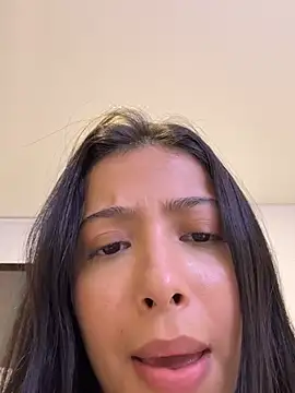 BellaSofyyy online show from 07-06-26, 05:26