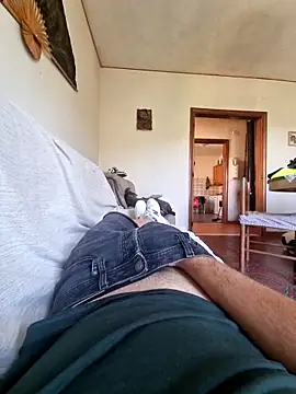 Snapshot of Deddy69_ chatting on 06-15-26, 07:21 Deddy69 online show from 06-15-26, 07:21