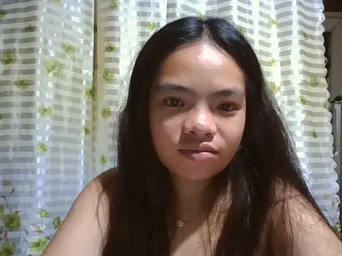 Snapshot of pretty_gia chatting on 06-20-26, 06:11 pretty gia online show from 06-20-26, 06:11