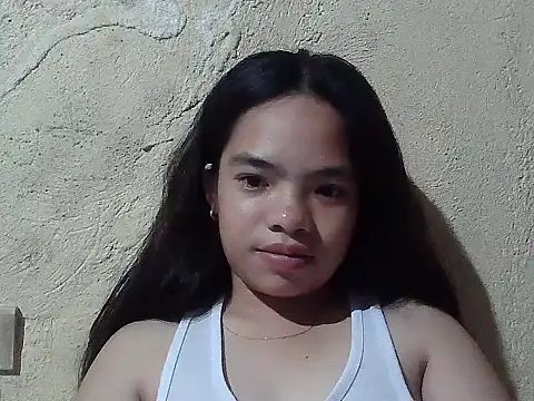 Snapshot of pretty_gia chatting on 07-08-26, 04:00 pretty gia online show from 07-08-26, 04:00