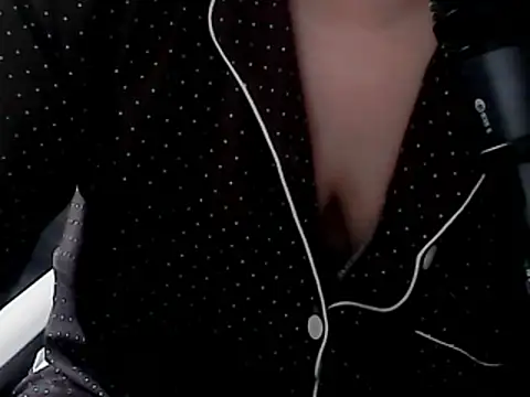 Snapshot of verjinny chatting on 06-20-26, 08:28 verjinny online show from 06-20-26, 08:28