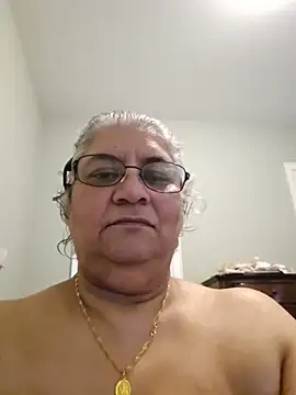 Snapshot of MistressRetribution chatting on 06-18-26, 10:47 MistressRetribution online show from 06-18-26, 10:47