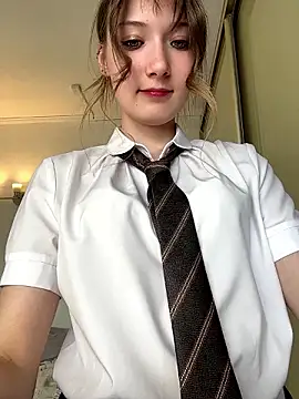 Strawberry Senpai online show from 07-28-26, 02:13