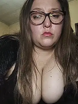 Snapshot of solcurvytriplxx chatting on 07-21-26, 01:19 solcurvytriplxx online show from 07-21-26, 01:19
