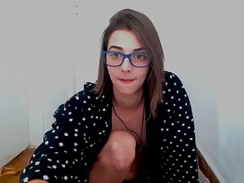 Snapshot of Rafaelatuy chatting on 06-17-26, 05:14 Rafaelatuy online show from 06-17-26, 05:14