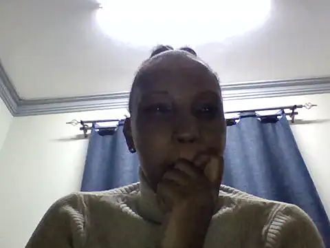 Snapshot of Lindatwiz chatting on 06-17-26, 05:58 Lindatwiz online show from 06-17-26, 05:58