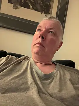 Snapshot of cumboy chatting on 05-01-26, 10:47 cumboy online show from 05-01-26, 10:47