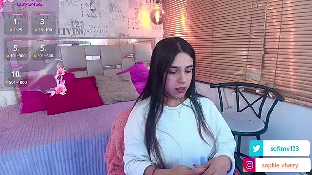 Snapshot of sofi_secrets chatting on 07-18-26, 12:42 sofi secrets online show from 07-18-26, 12:42