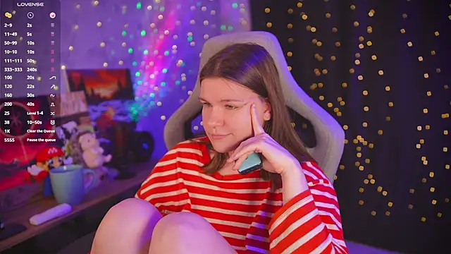 Snapshot of amberlyyy chatting on 06-17-26, 02:29 amberlyyy online show from 06-17-26, 02:29