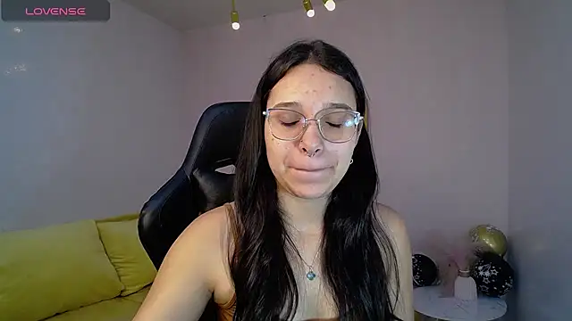 Snapshot of Lia_Rose_ch chatting on 07-03-26, 12:22 Lia Rose ch online show from 07-03-26, 12:22