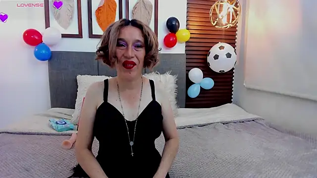 Snapshot of Margott_mature chatting on 07-08-26, 12:31 Margott mature online show from 07-08-26, 12:31