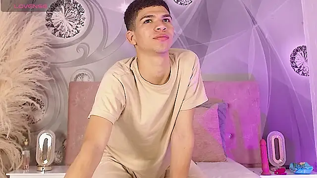 Dilan Femboy online show from 08-04-26, 02:30