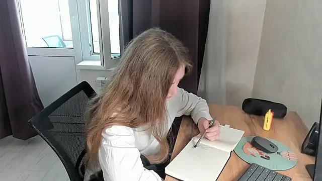 JuanaHussman online show from 06-19-26, 11:47