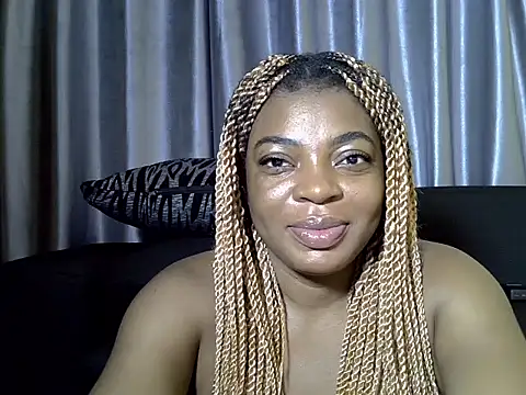 Snapshot of Domina_Empress chatting on 07-19-26, 05:00 Domina Empress online show from 07-19-26, 05:00