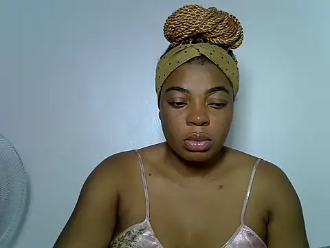Snapshot of Domina_Empress chatting on 07-26-26, 06:04 Domina Empress online show from 07-26-26, 06:04