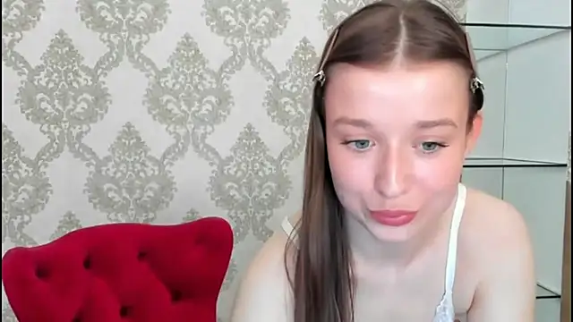Snapshot of michelle_blus chatting on 07-19-26, 06:33 michelle blus online show from 07-19-26, 06:33