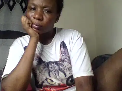 Lovergirlcute online show from 07-28-26, 11:37