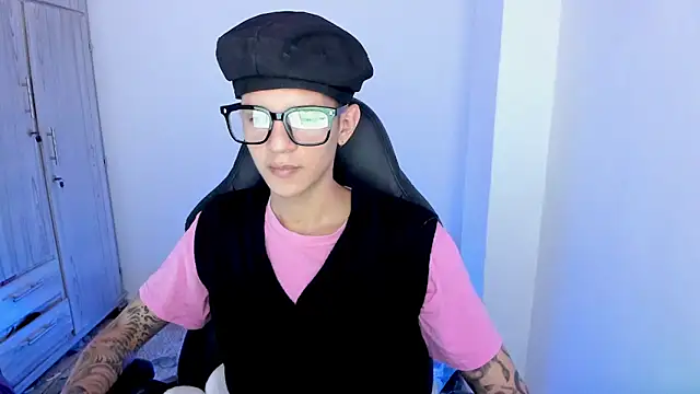 tylerrnova online show from 07-05-26, 02:29