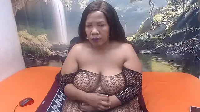 CURVYELEGANCExxx online show from 07-15-26, 04:40