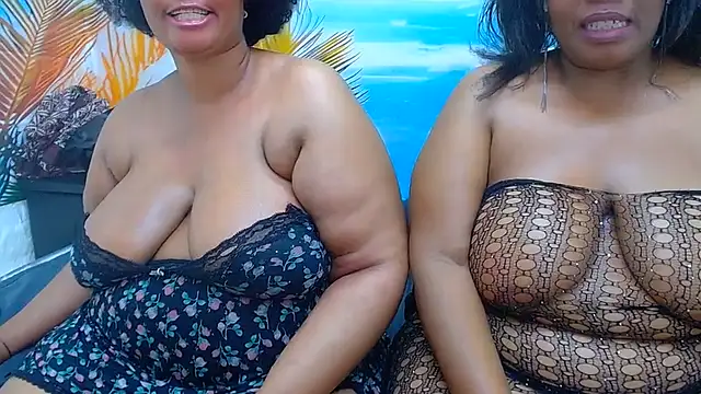 CURVYELEGANCExxx online show from 07-18-26, 01:26