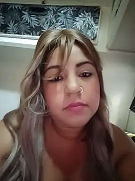 Snapshot of sexysherry4u chatting on 06-17-26, 02:07 sexysherry4u online show from 06-17-26, 02:07