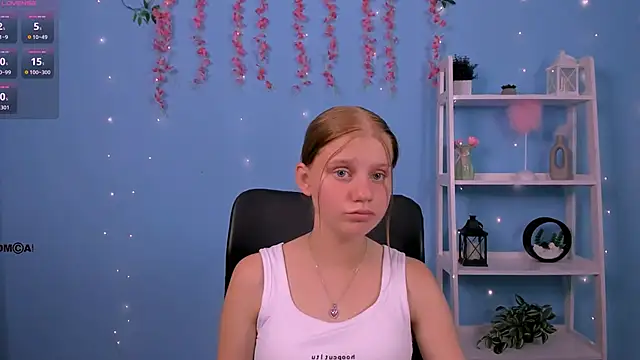Snapshot of bella_sky11 chatting on 06-30-26, 12:06 bella sky11 online show from 06-30-26, 12:06