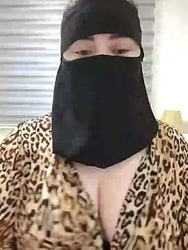 Snapshot of Bisan_sexy chatting on 06-19-26, 05:06 Bisan sexy online show from 06-19-26, 05:06