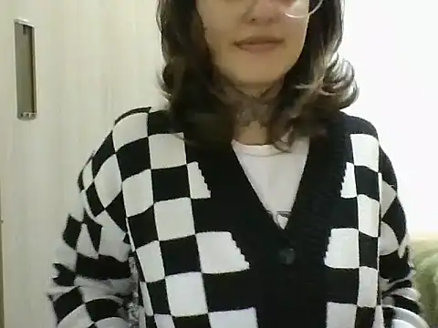 Snapshot of cathyfire chatting on 06-18-26, 08:02 cathyfire online show from 06-18-26, 08:02