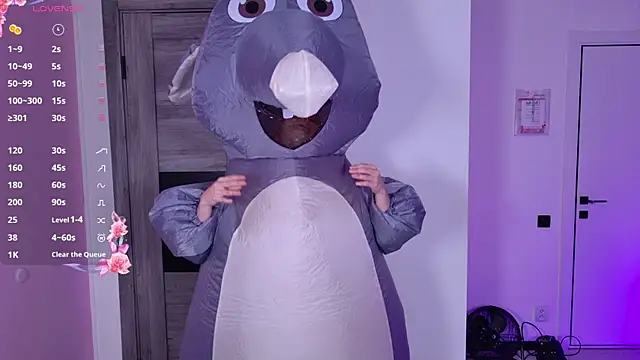 ChloeWells online show from 08-09-26, 03:44