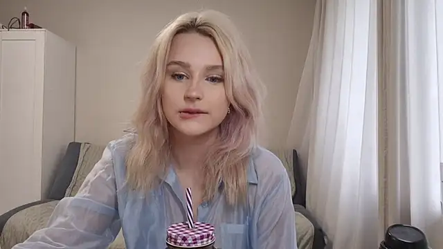 BloomMoon online show from 06-20-26, 12:08