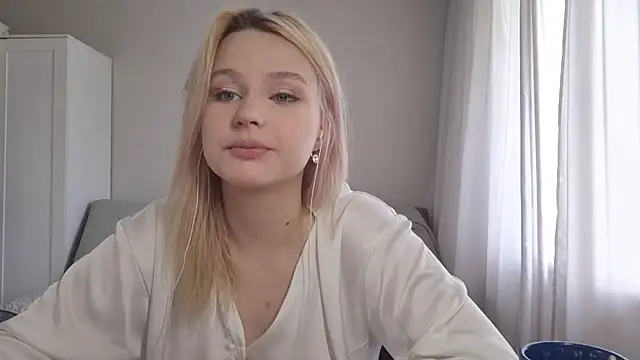 BloomMoon online show from 07-03-26, 10:54