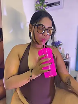 Snapshot of Anto_rossX_ chatting on 07-17-26, 10:25 Anto rossX online show from 07-17-26, 10:25