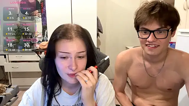 JadeNoiiir online show from 07-25-26, 06:49