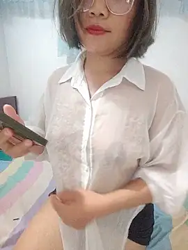 Snapshot of Lady-cum chatting on 06-20-26, 02:53 Lady-cum online show from 06-20-26, 02:53