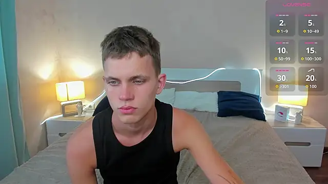 m0neyken online show from 07-06-26, 08:44