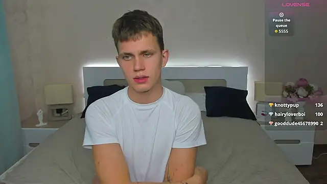 m0neyken online show from 07-24-26, 03:26