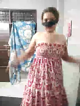 Snapshot of king_queen69 chatting on 07-16-26, 05:41 king queen69 online show from 07-16-26, 05:41